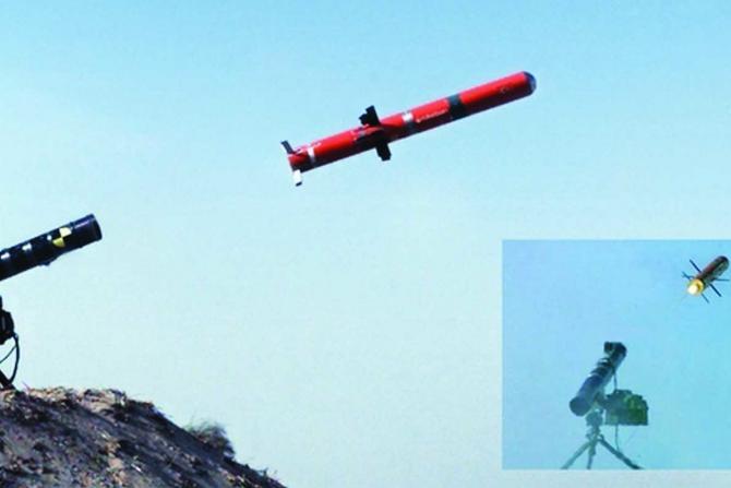 الصاروخ الموجّه المضاد للدبابات MIZRAK أثناء إطلاقه من قائمة أرضية ثلاثية القوائم