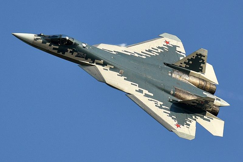 يعتقد ان المقاتله الروسيه Sukhoi- Su-57 تلي المقاتبه الامريكيه من حيث القدرات 