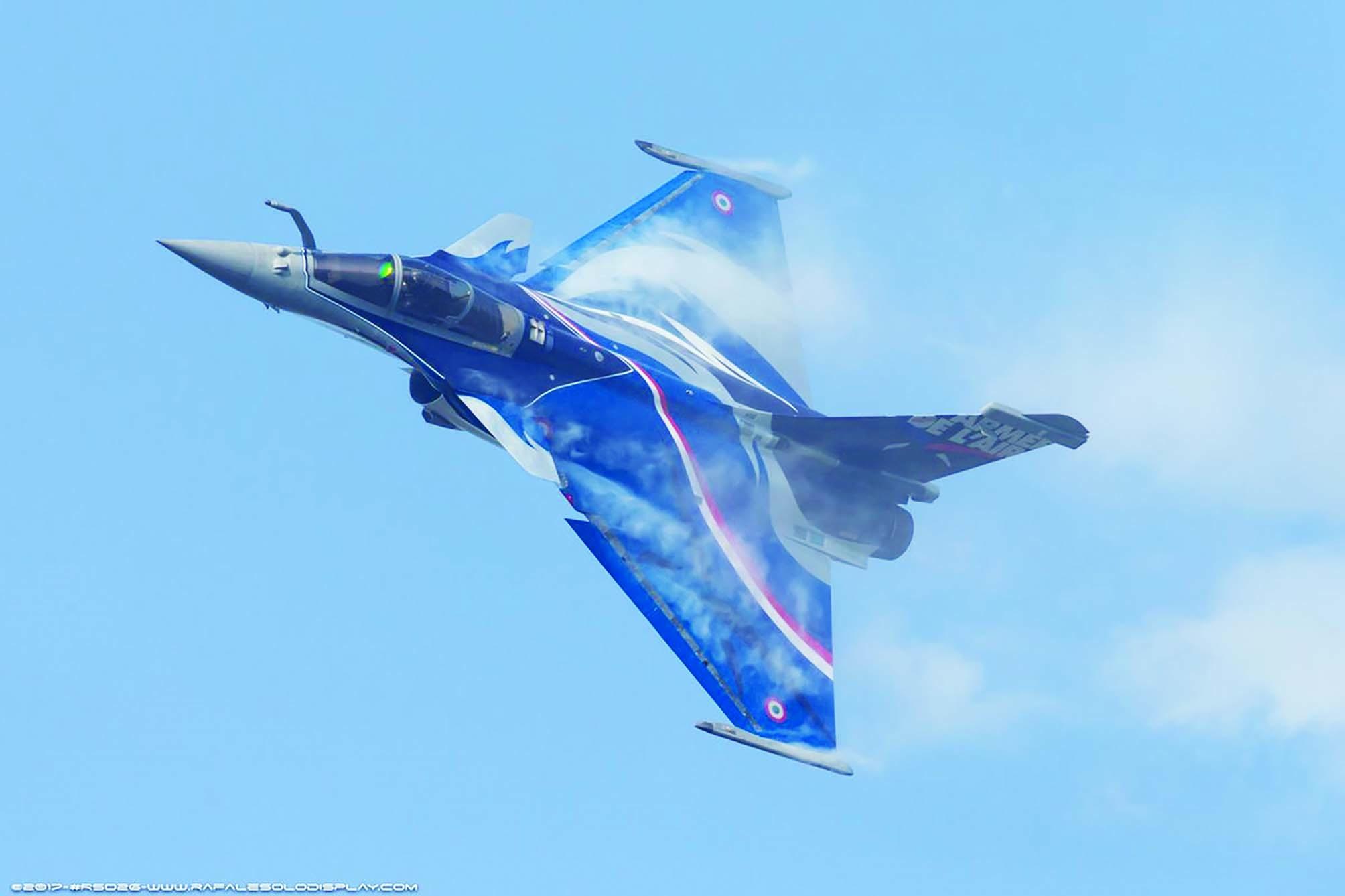 مقاتلة Rafale تحلّق في أجواء Paris Airshow. الصورة : Dassault