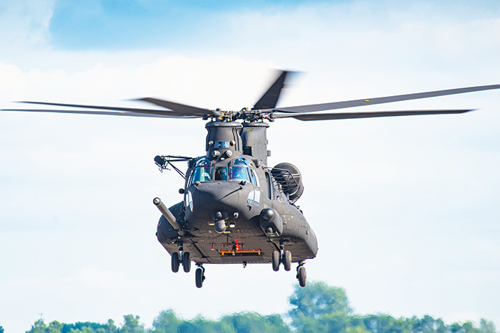 طوافة النقل الثقيل CH-47F Chinook